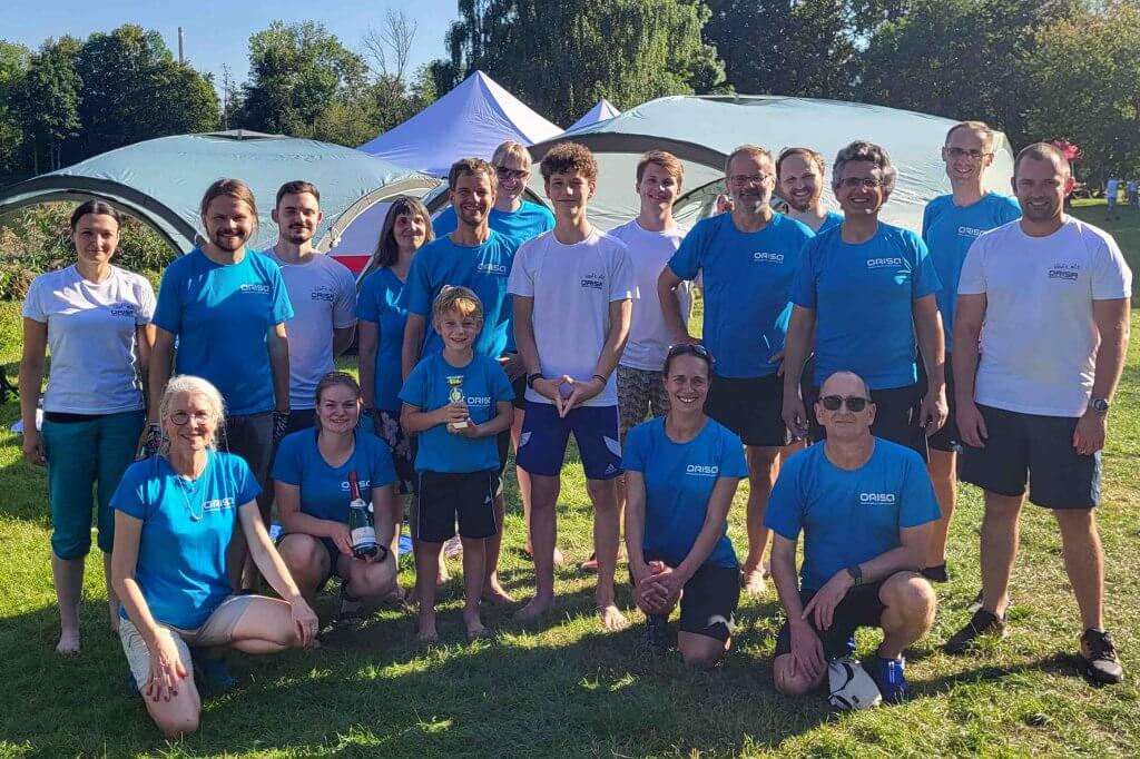 Drachenboot_2023_03 Team ORISA mit Pokal