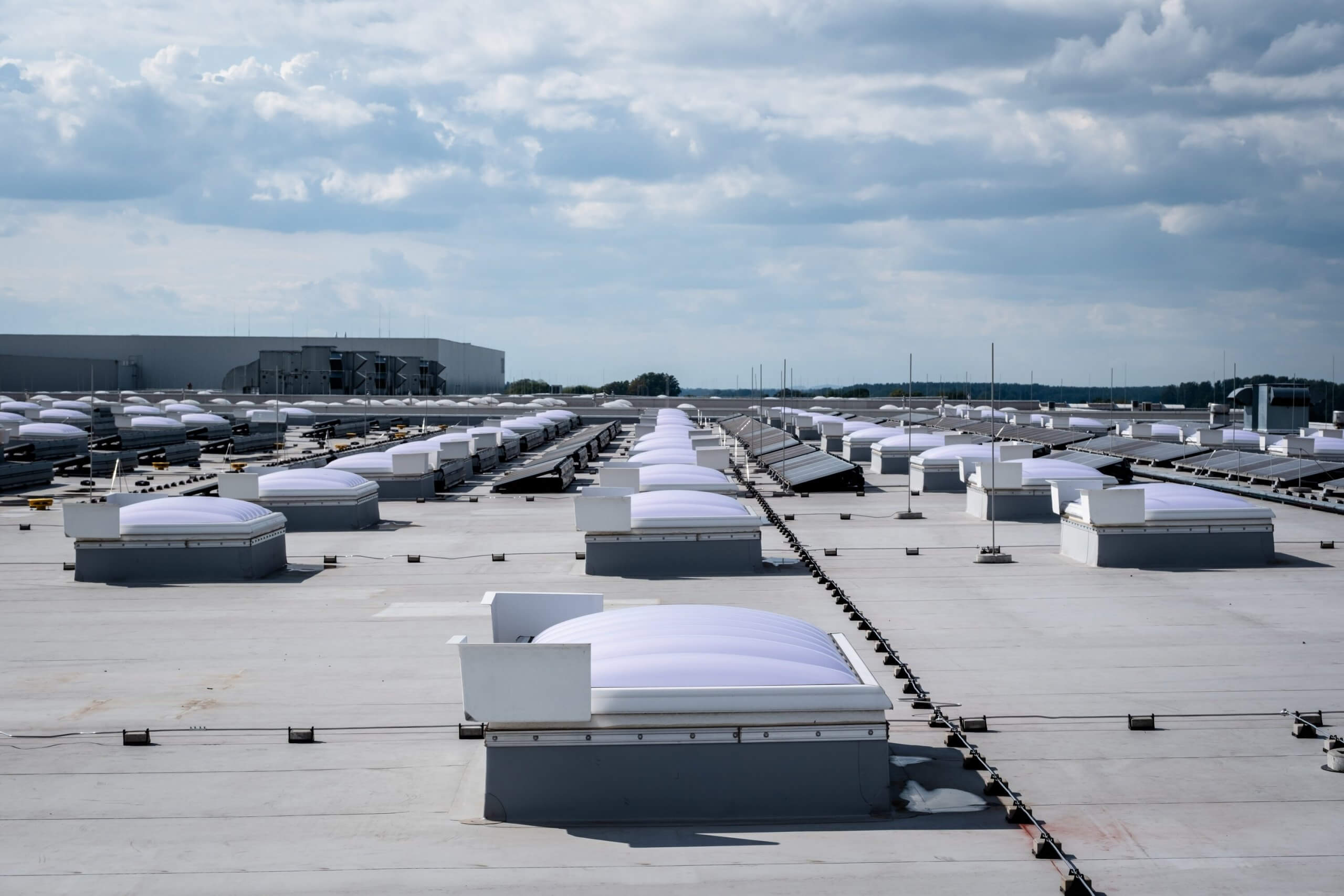 Lamilux Tageslichtsysteme werden mit CREALIS CPQ konfiguriert Lamilux Tageslichtsysteme werden mit CREALIS CPQ konfiguriert